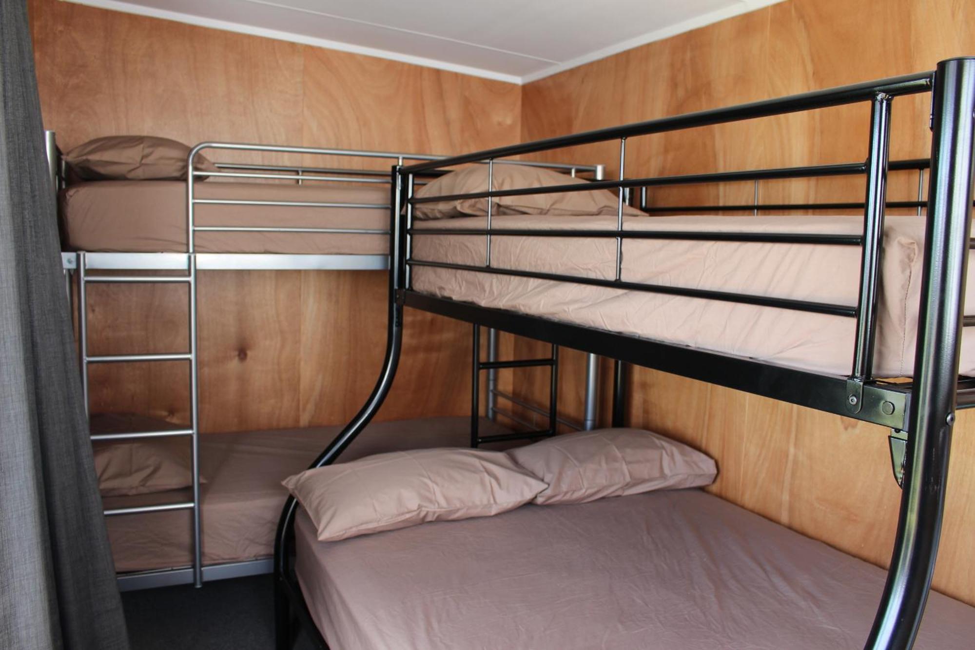Urenui Beach Camp מראה חיצוני תמונה